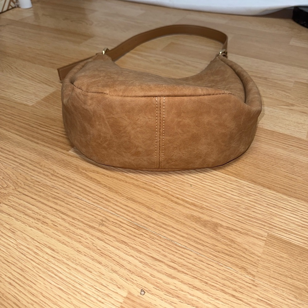 4th & Reckless Tan Faux Leather Hobo Shoulder Bag Slouch Minimalist - Picture 5 of 13